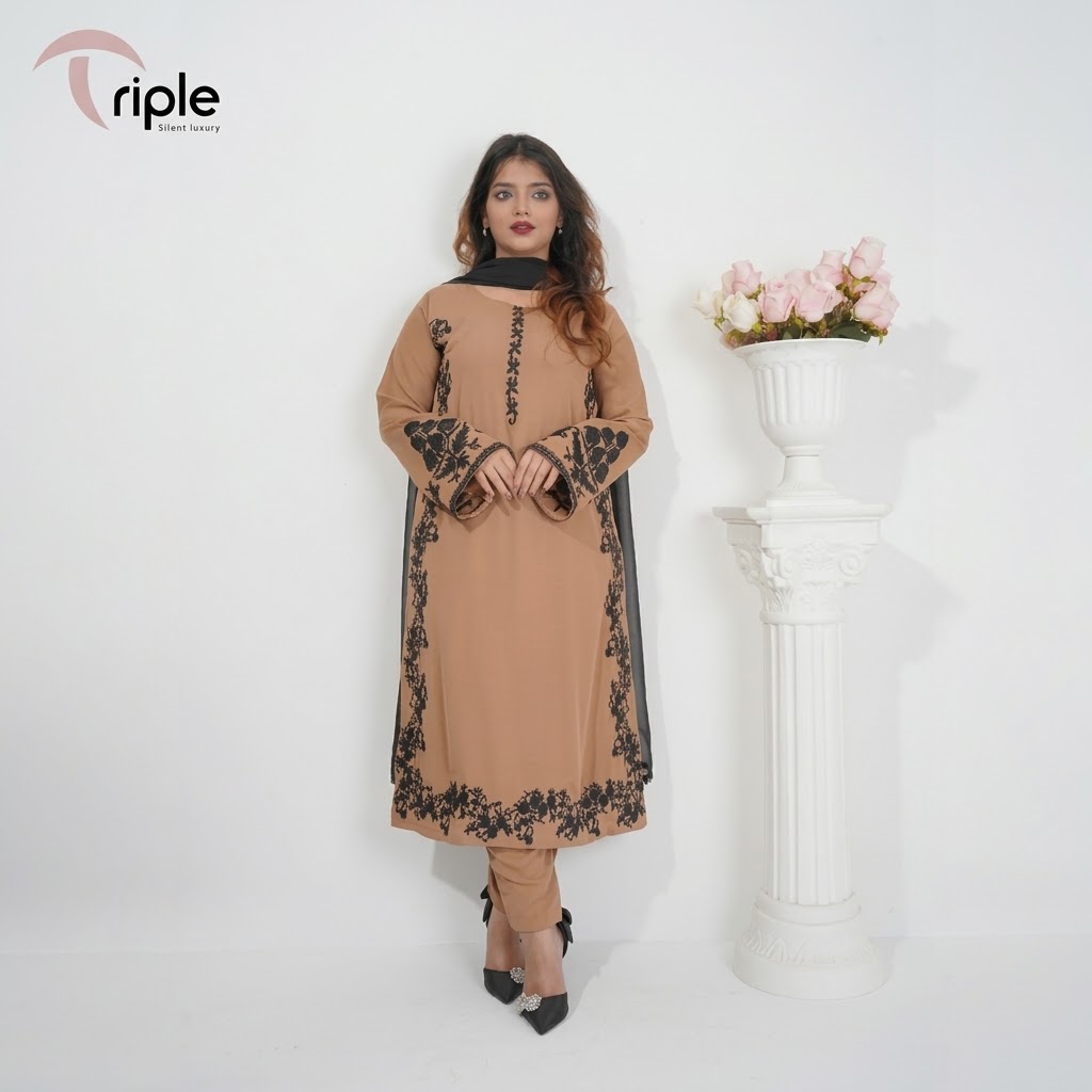 Exclusive Embroidered Silk Salwar Kameez Suit, photo 4